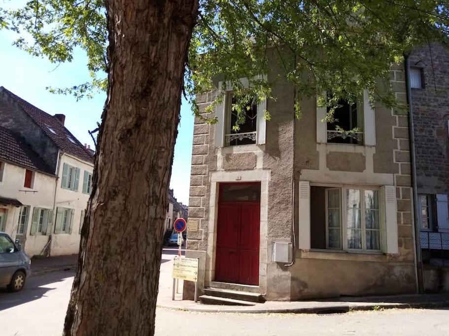 Gite Sous L' Orme Asquins Екстер'єр фото